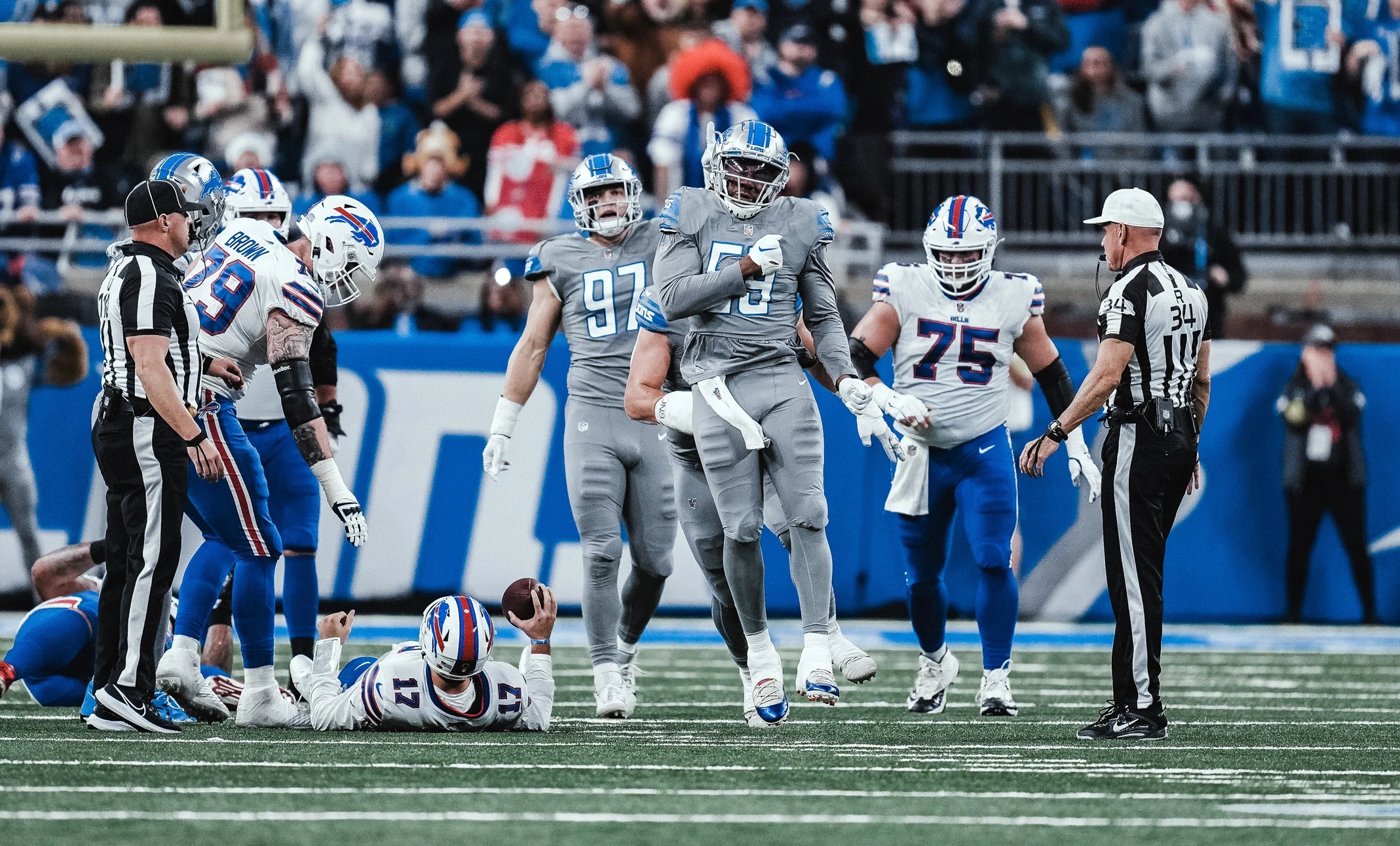 Tab Slaughter and Clete Blakeman (Lions)